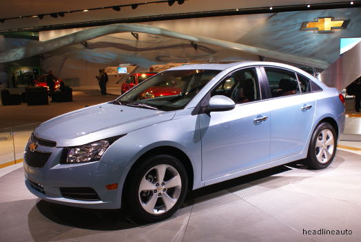 2010NAIASChevroletCruze-524