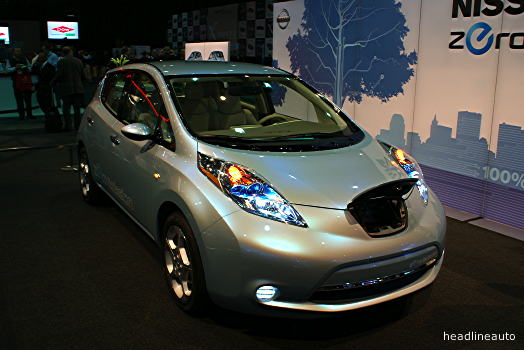 2010NAIASnissanleaf-524