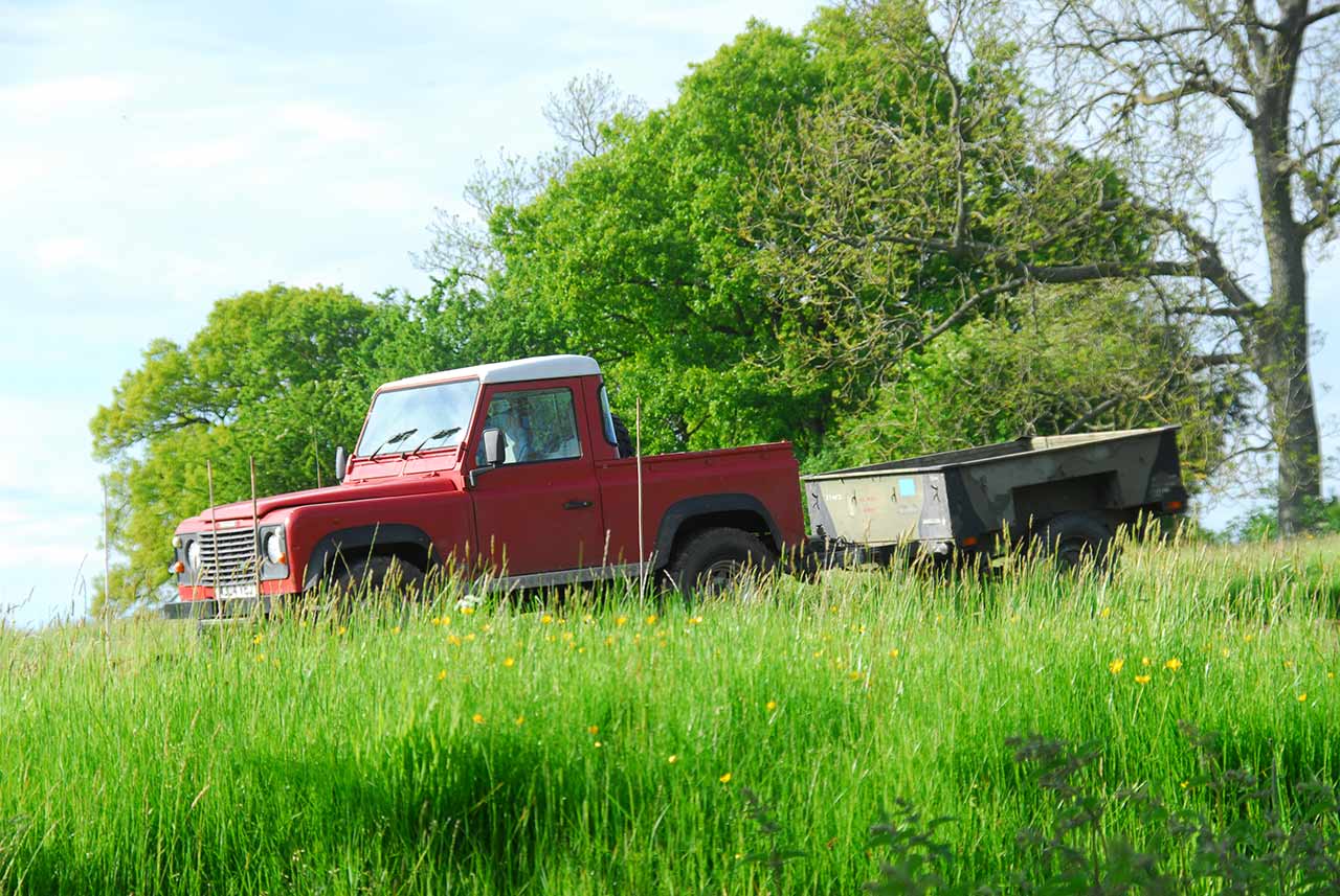 Sankey trailer and Land Rover Defender